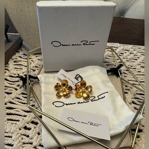 Oscar de la Renta Small Cherry Blossom 24k Gold Plated Stud Earrings - NWT